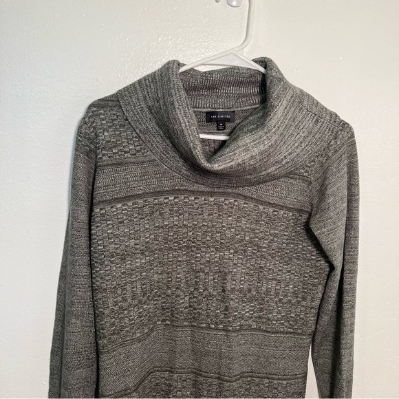 The Limited Turtleneck Tunic Sweater Dress Green - Picture 2 of 11